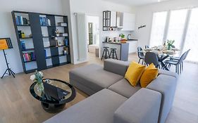Rossini Home Pesaro Vicino Al Teatro Rossini By Yohome